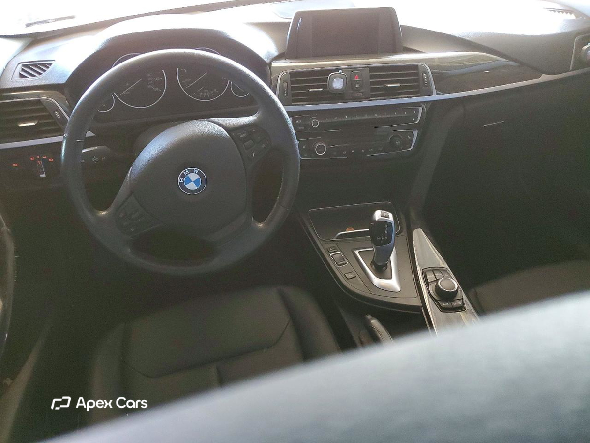 BMW Series 3 2016