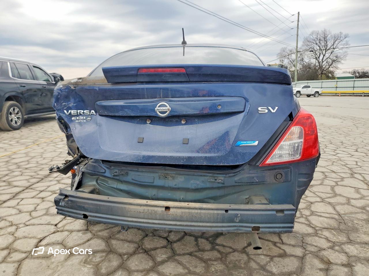 Nissan Versa 2013