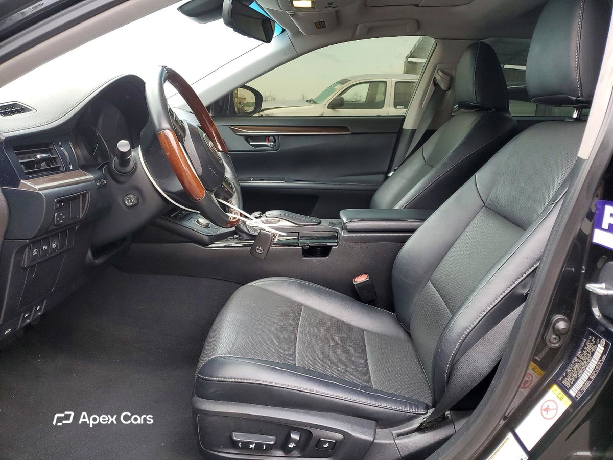 Lexus ES 2017