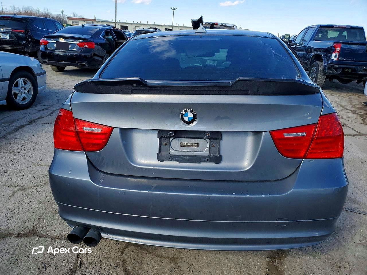 BMW Series 3 2010