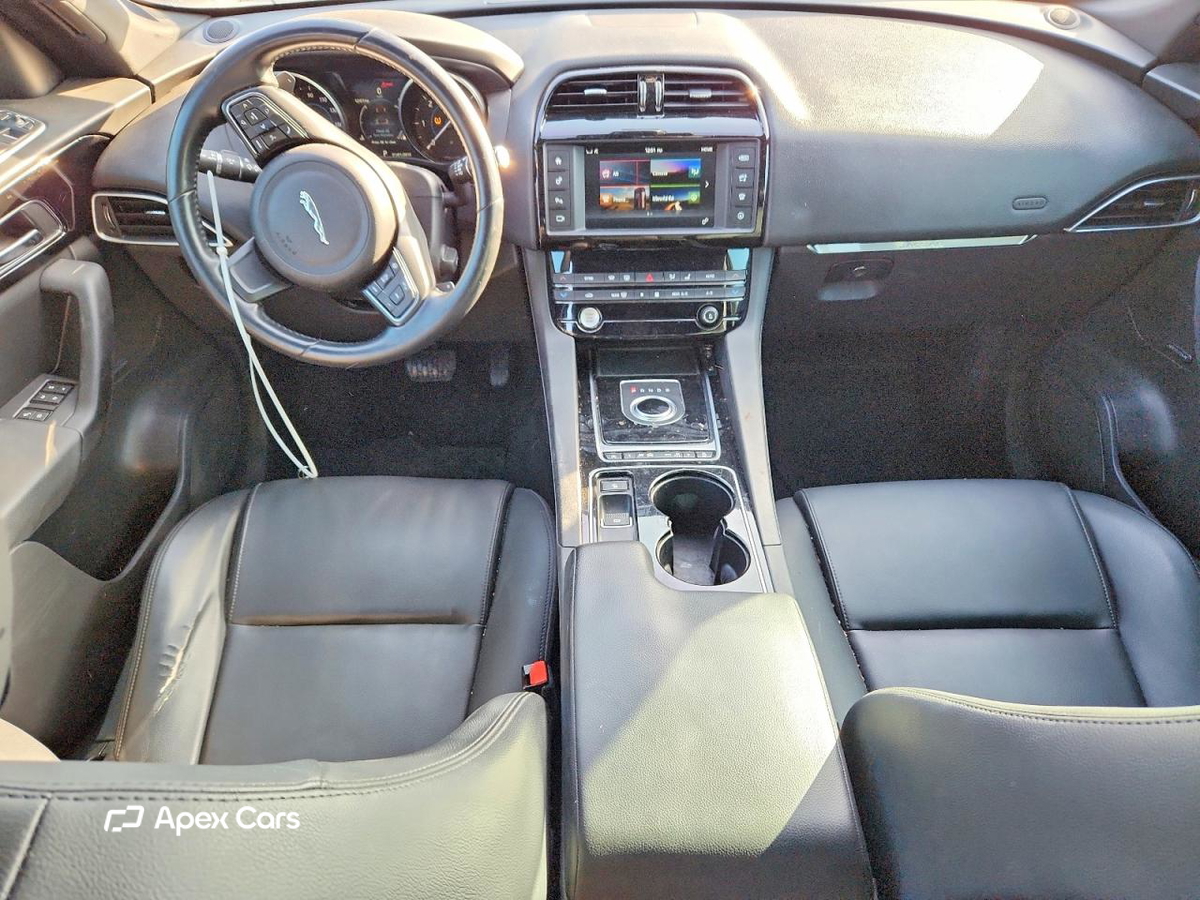 Jaguar F-Pace 2017