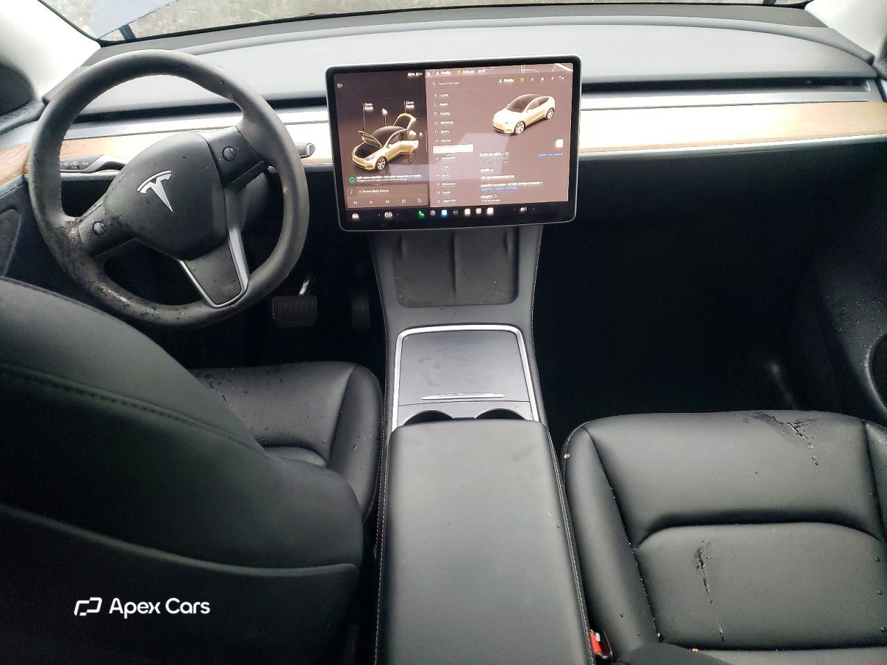 Tesla Model Y 2024