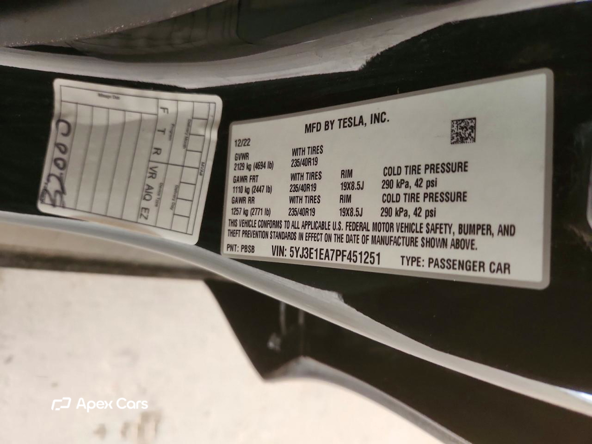 Tesla Model 3 2023