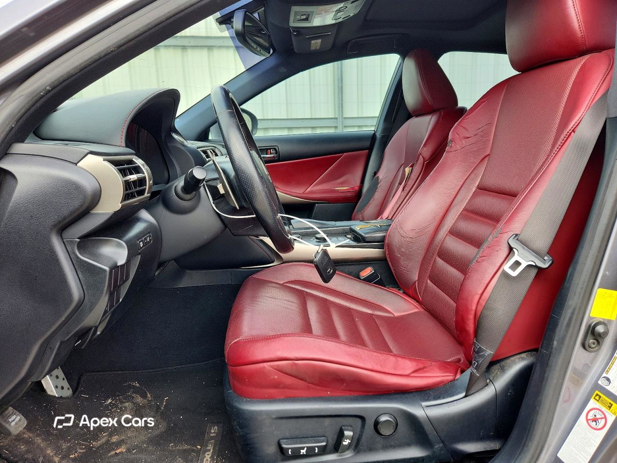 Lexus IS 2015