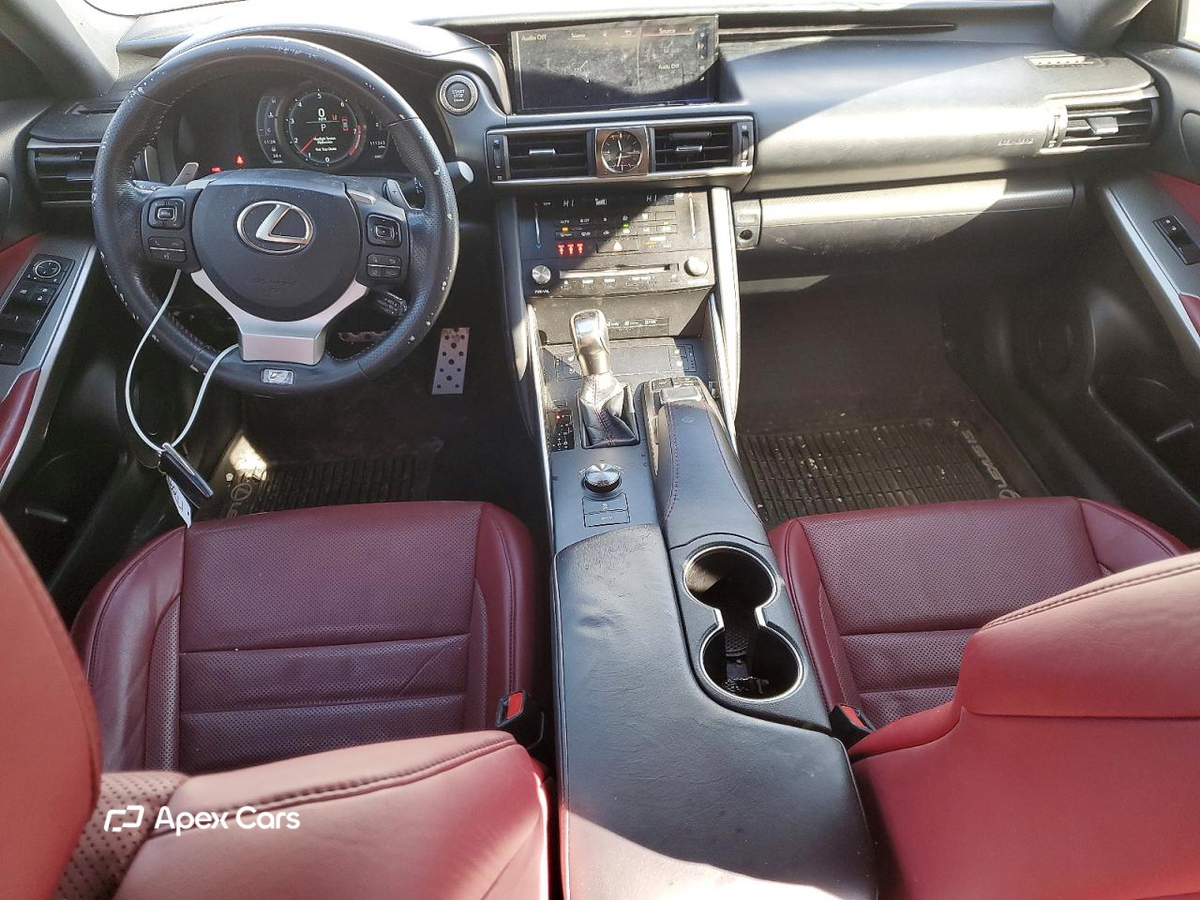 Lexus IS 2018