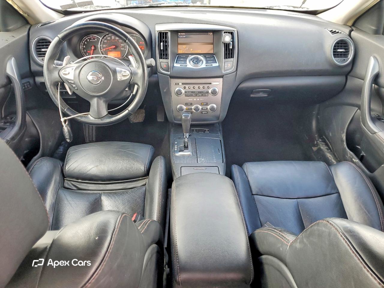 Nissan Maxima 2010