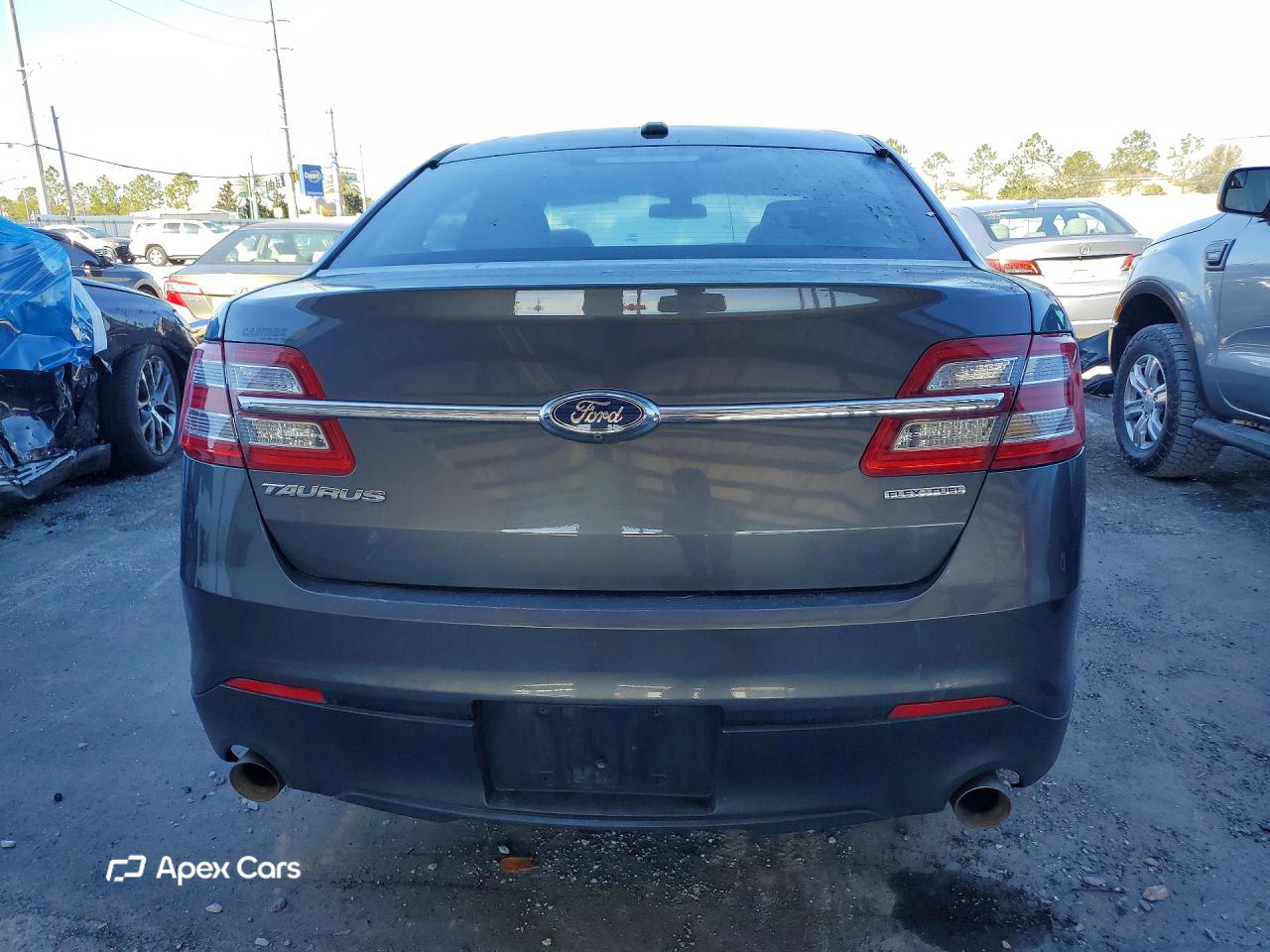 Ford Taurus 2015