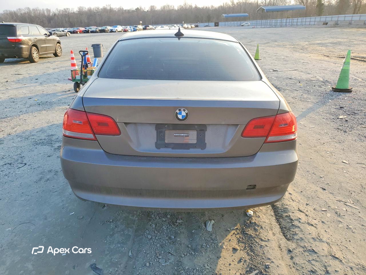BMW Series 3 2009