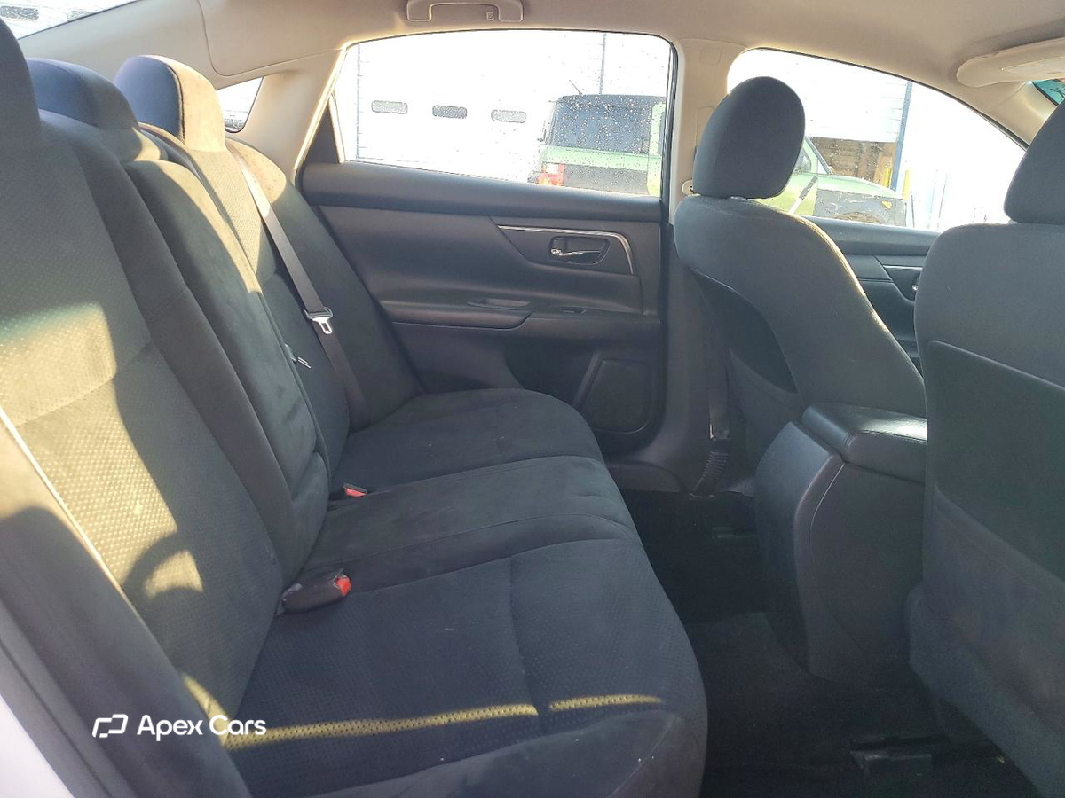 Nissan Altima 2015