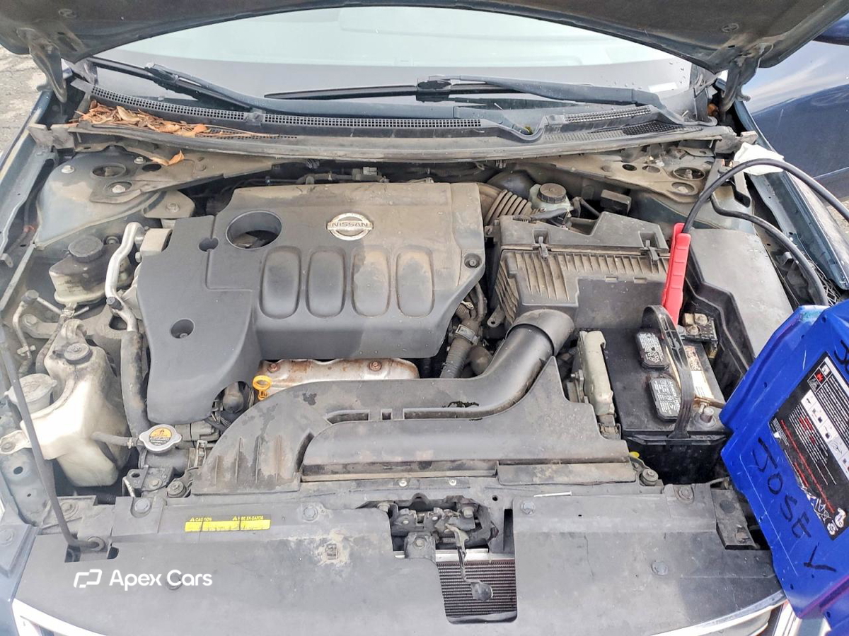 Nissan Altima 2011