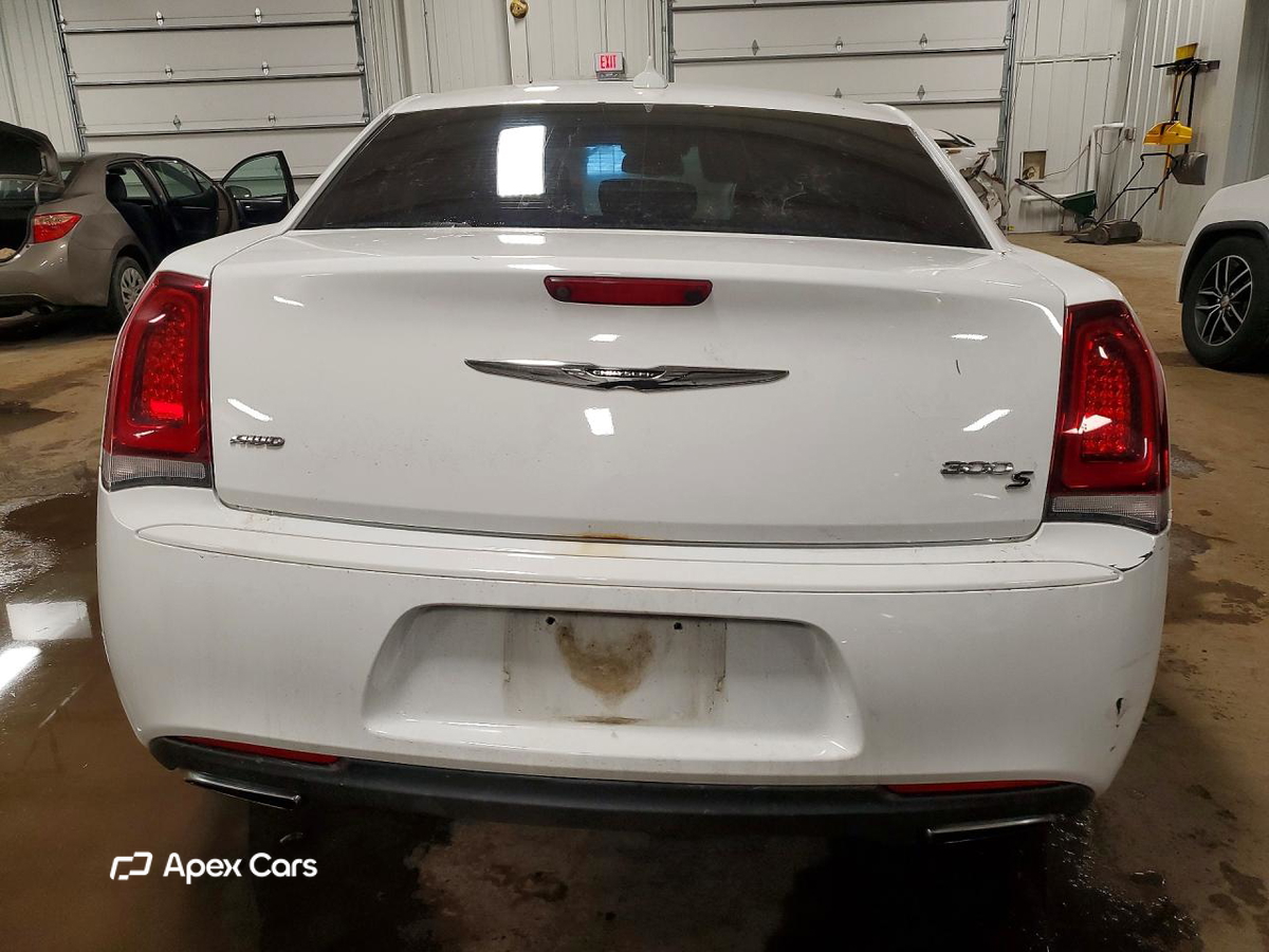Chrysler 300 2017