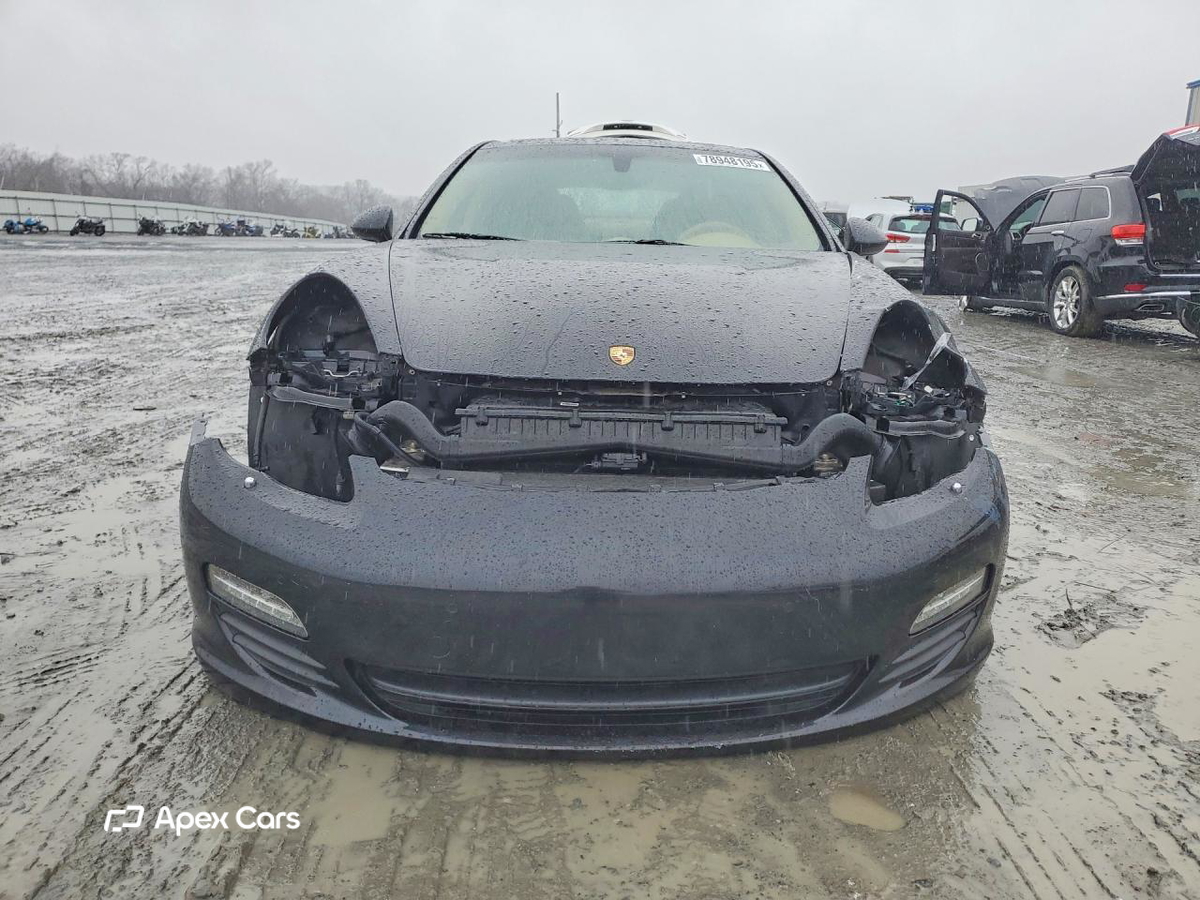 Porsche Panamera 2013