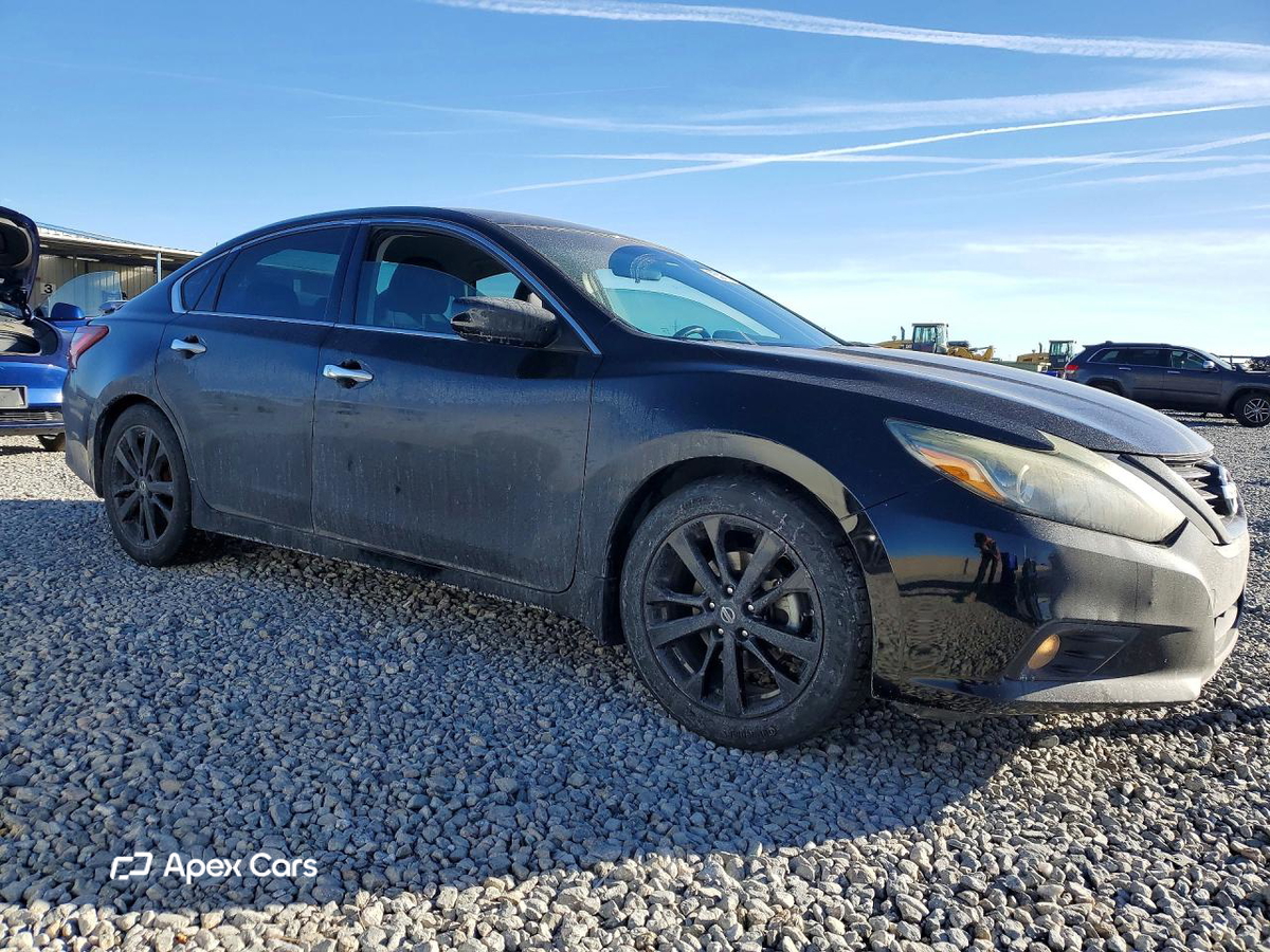 Nissan Altima 2018
