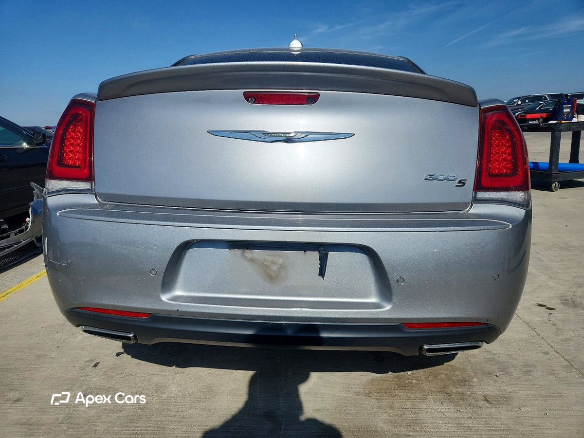Chrysler 300 2018