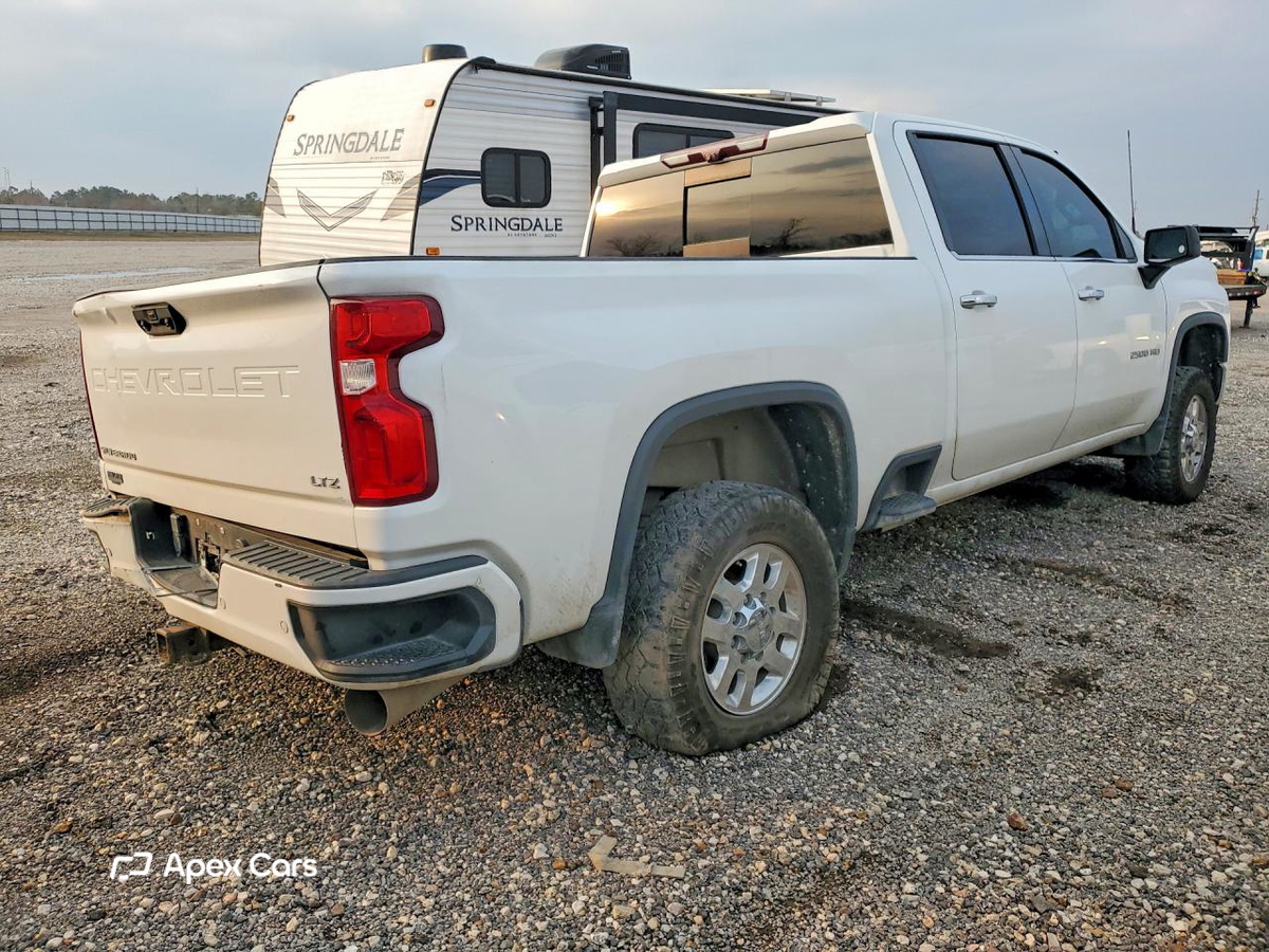 Chevrolet Silverado 2021