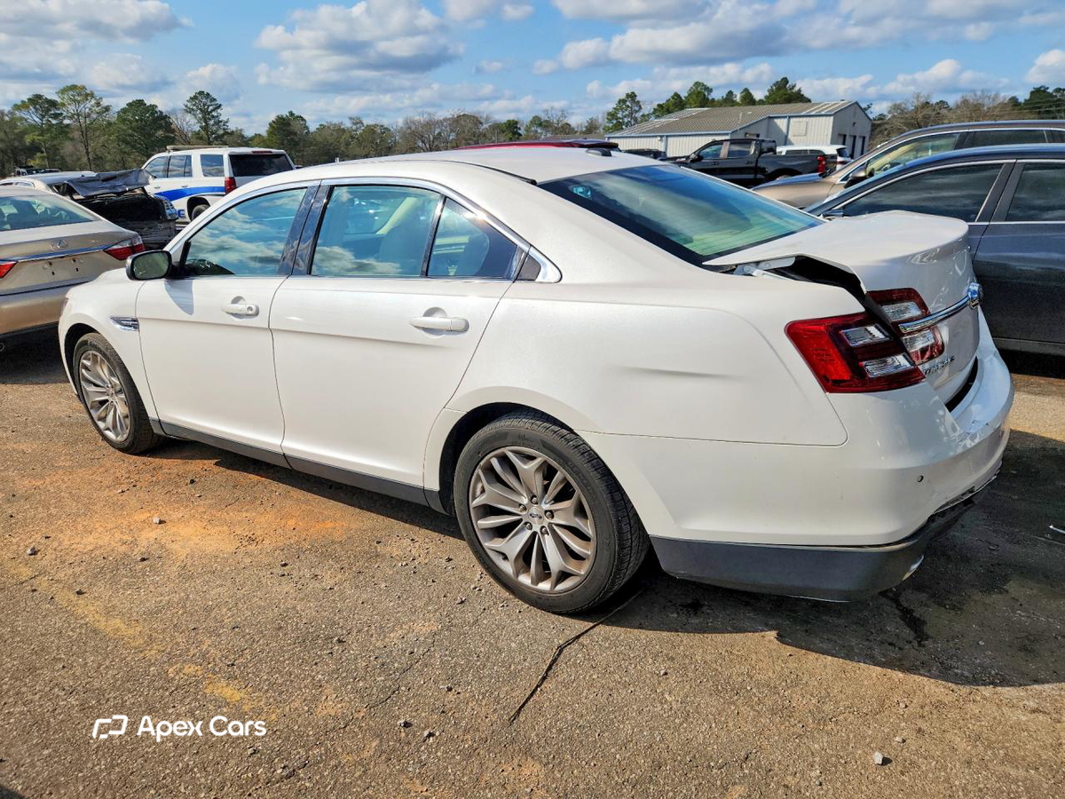 Ford Taurus 2017