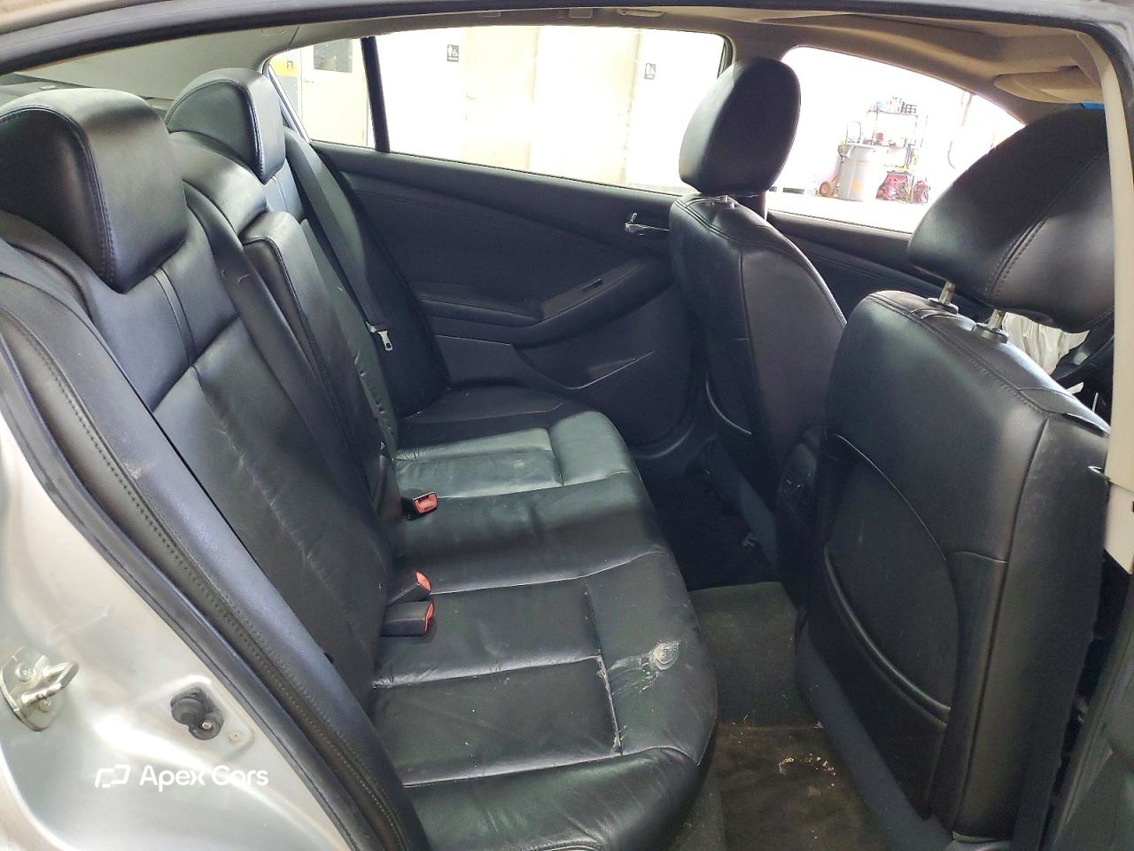 Nissan Altima 2010