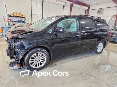 Toyota Sienna 2015 - Image 1 of 14