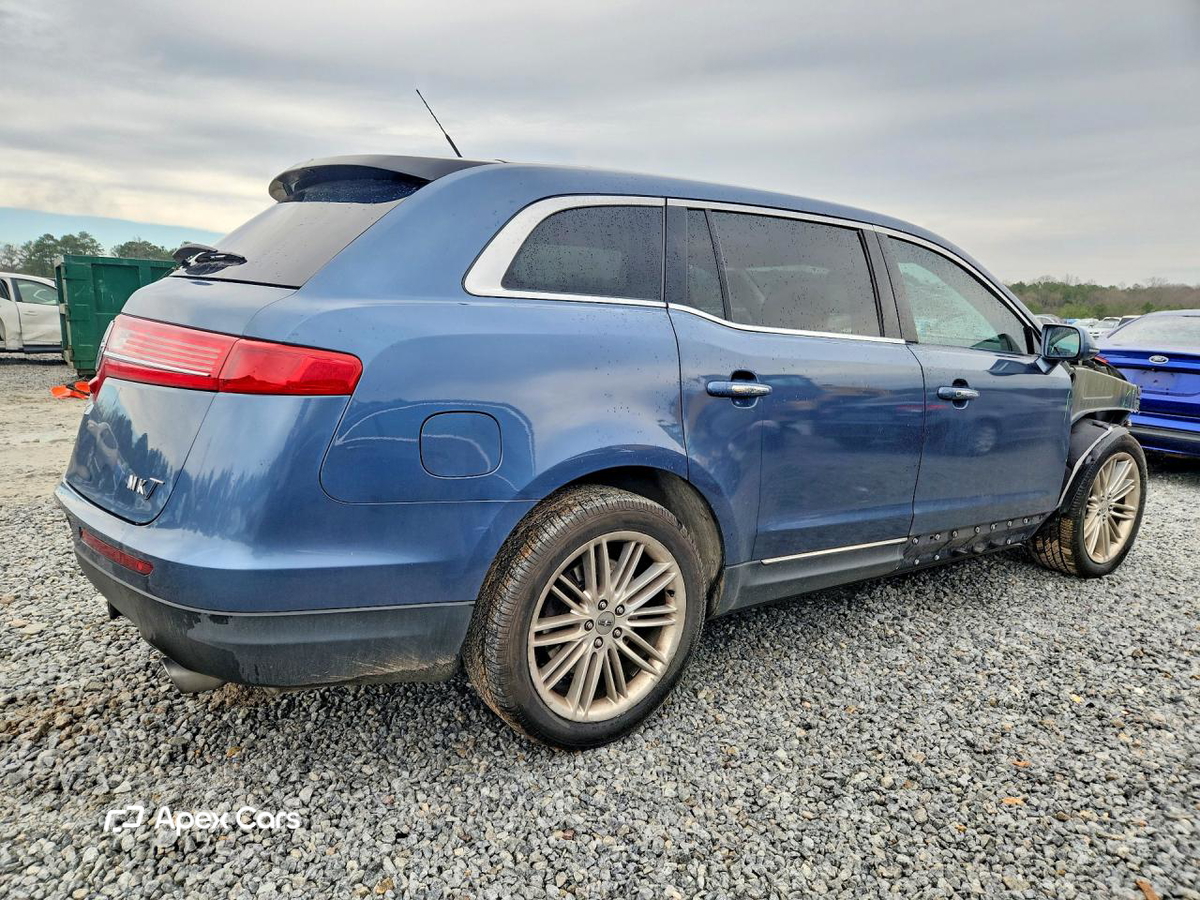 Lincoln MKT 2018