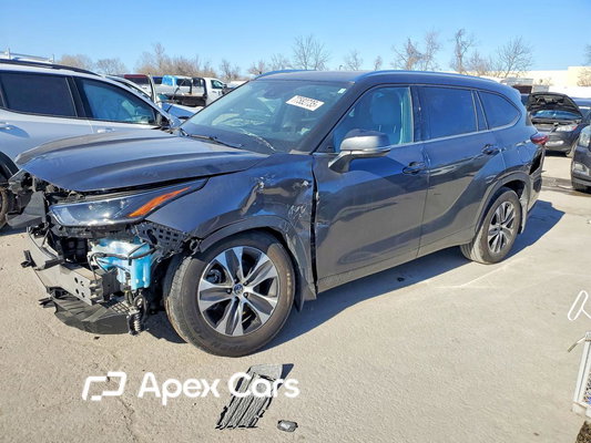Toyota Highlander 2021 - Image 1 of 14