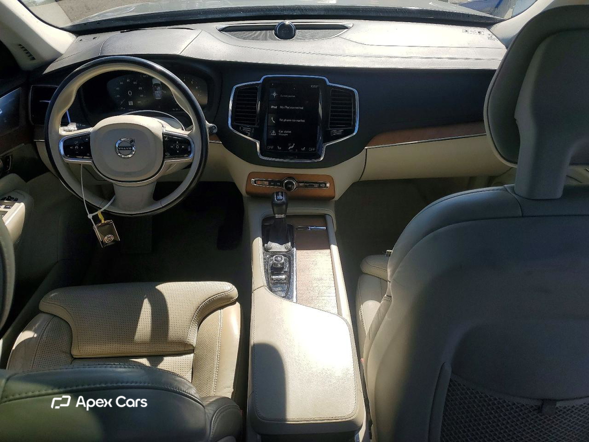 Volvo XC90 2016
