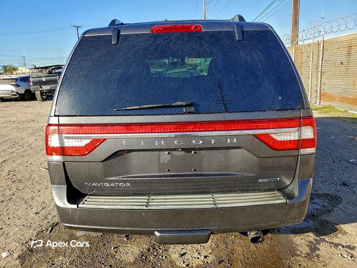 Lincoln Navigator 2015