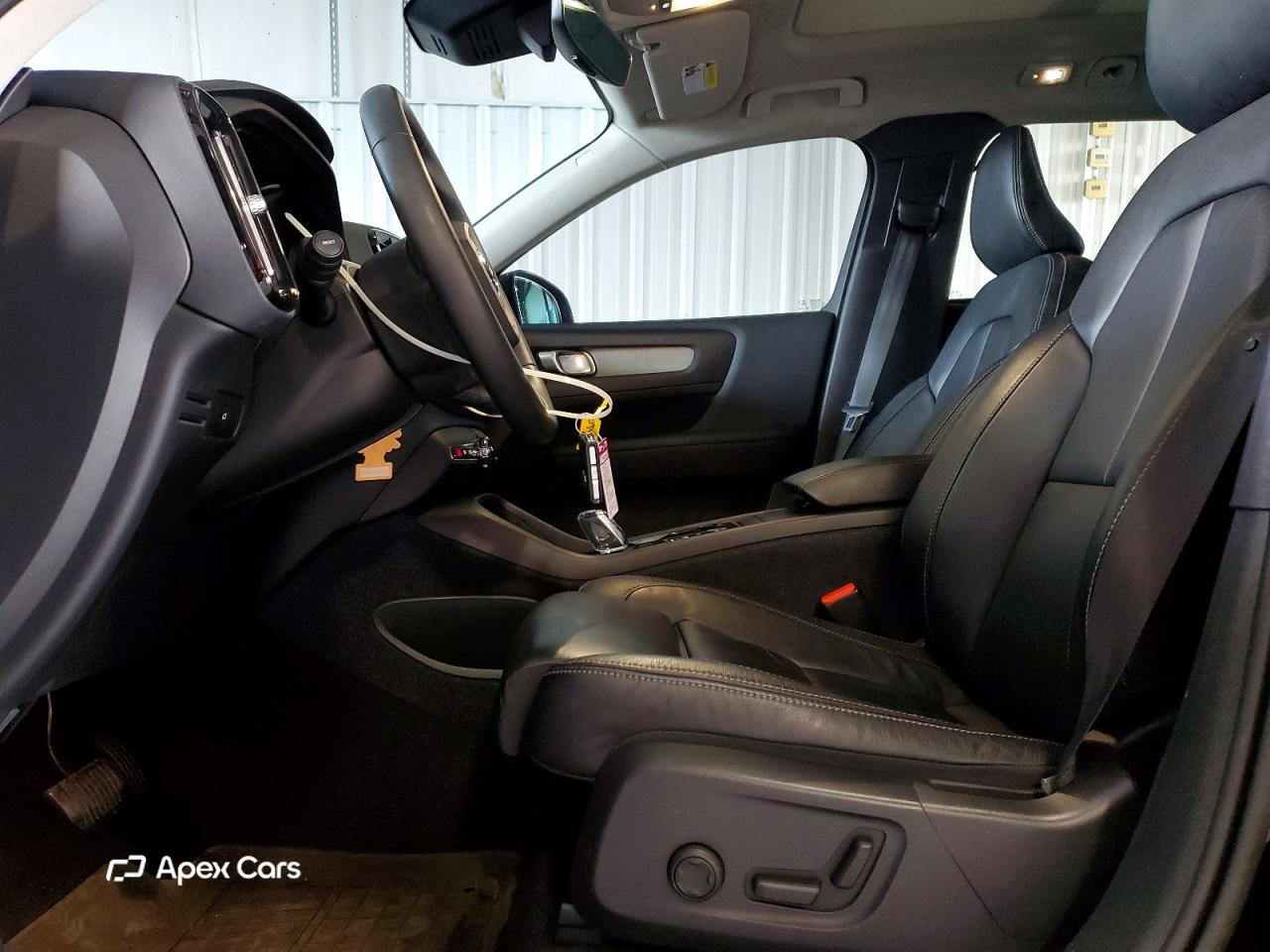 Volvo XC40 2023