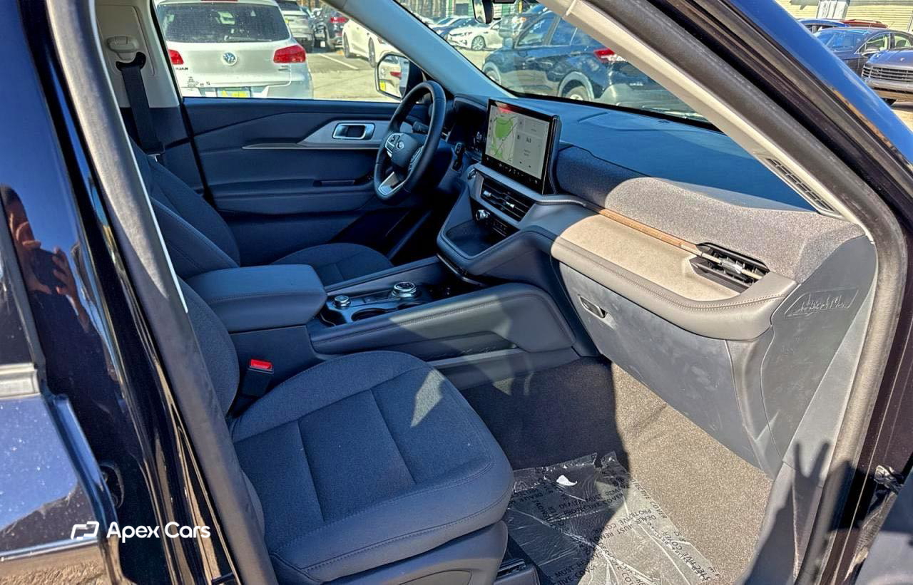 Ford Explorer 2025