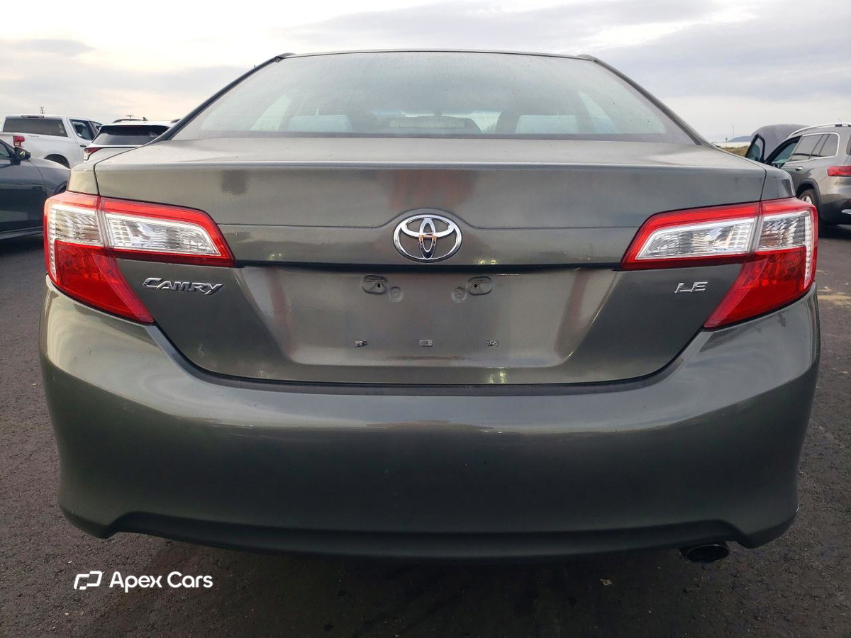 Toyota Camry 2012