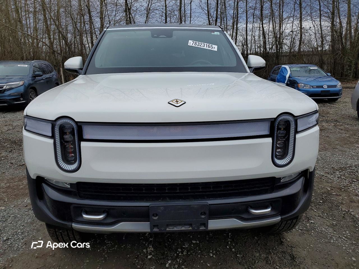 Rivian R1S 2022