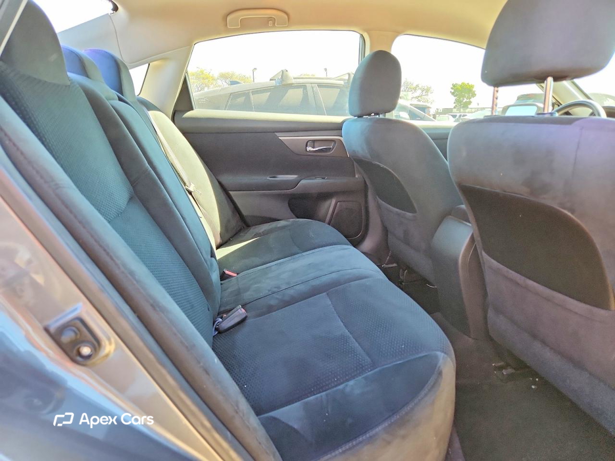 Nissan Altima 2015