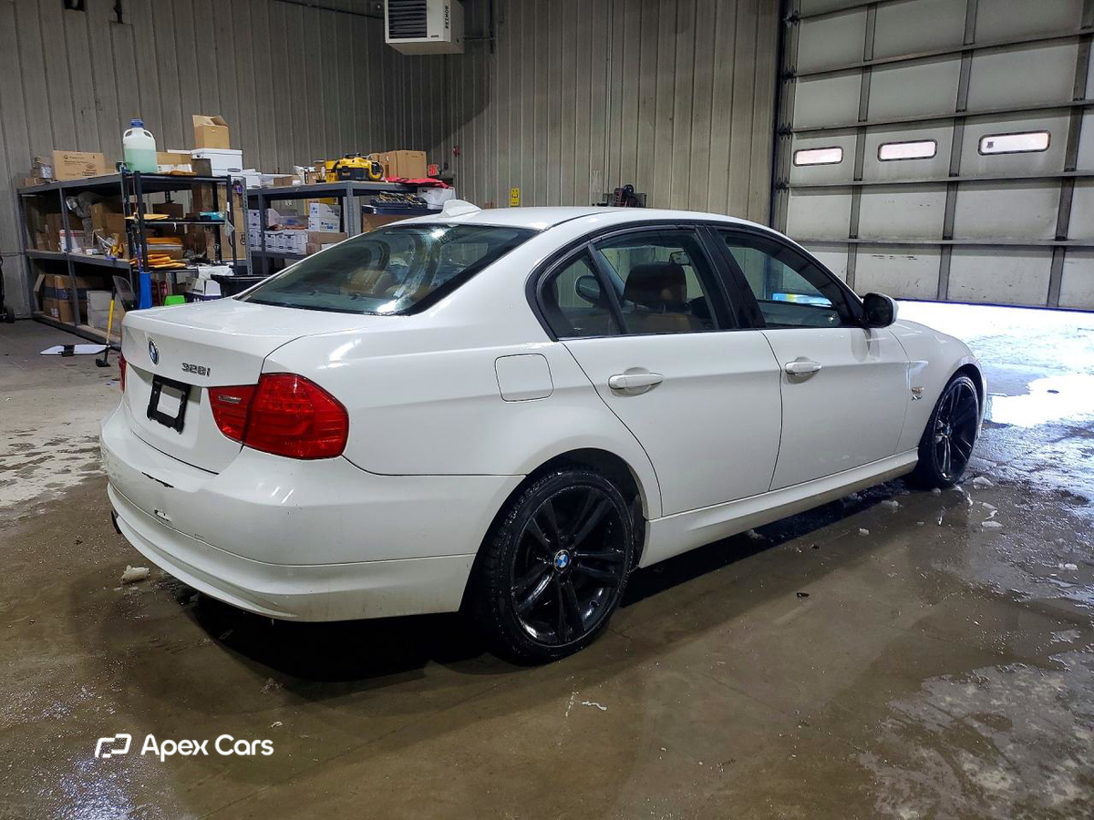BMW Series 3 2011