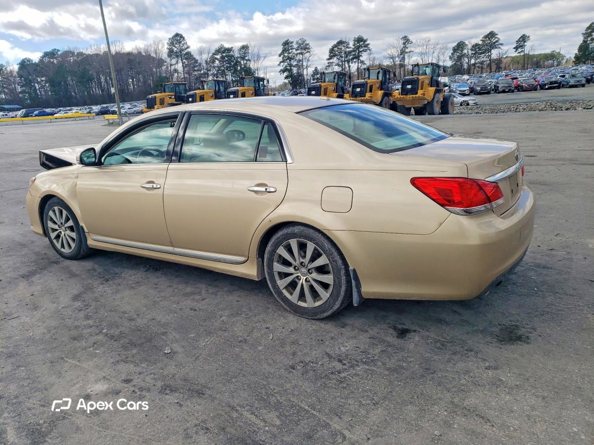 Toyota Avalon 2012
