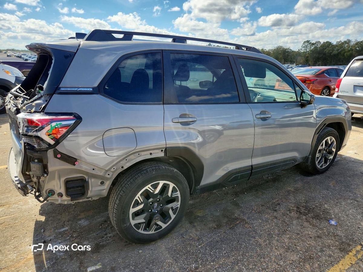 Subaru Forester 2025