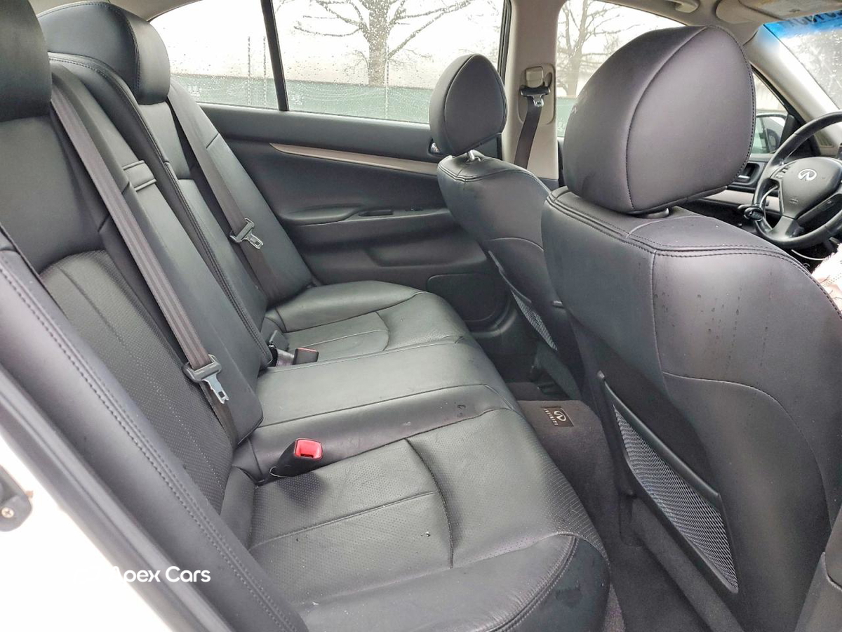 Infiniti G 2013