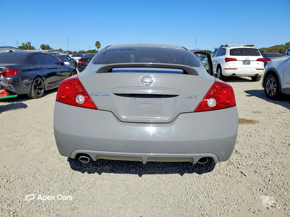 Nissan Altima 2012