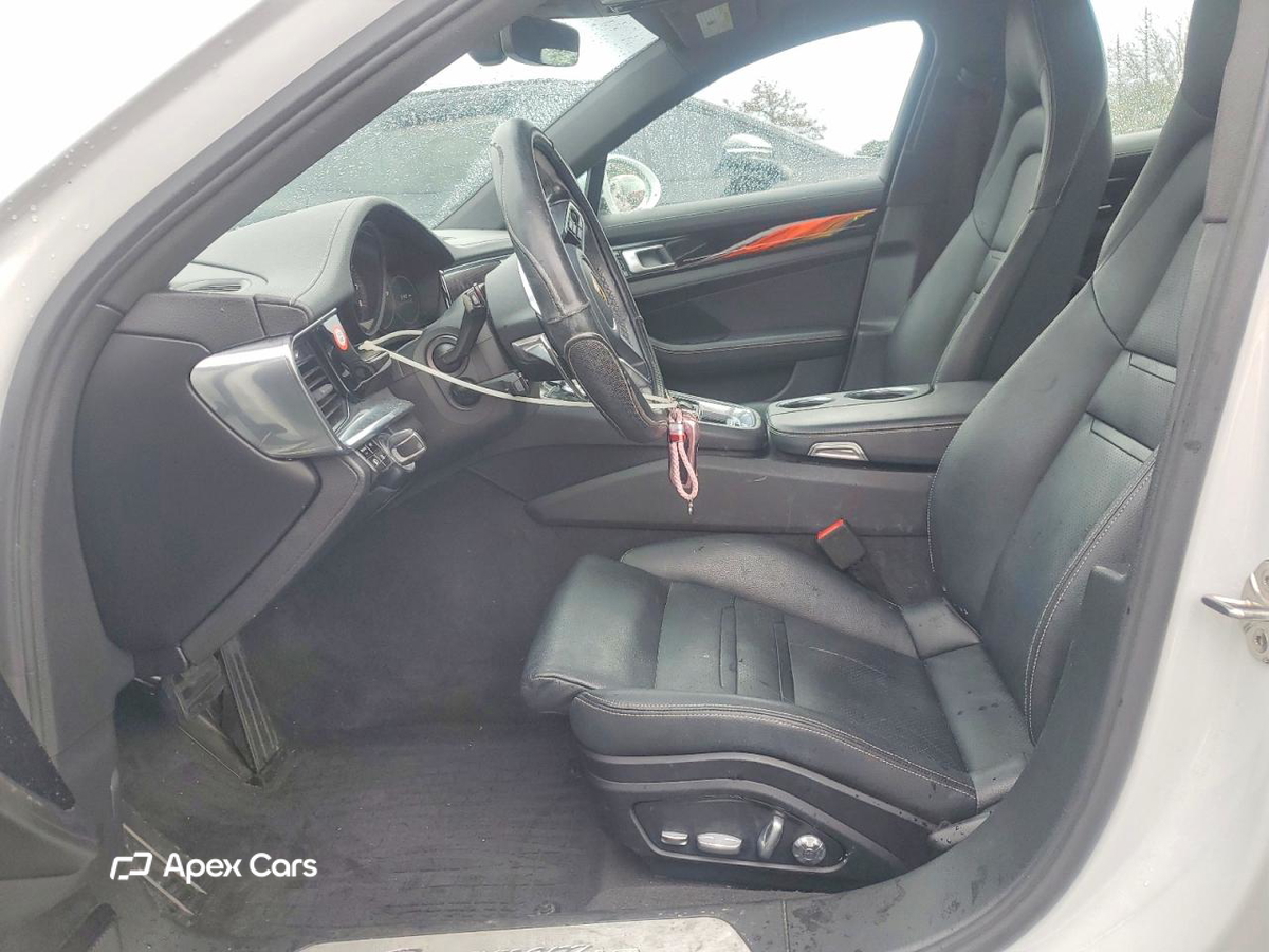 Porsche Panamera 2020