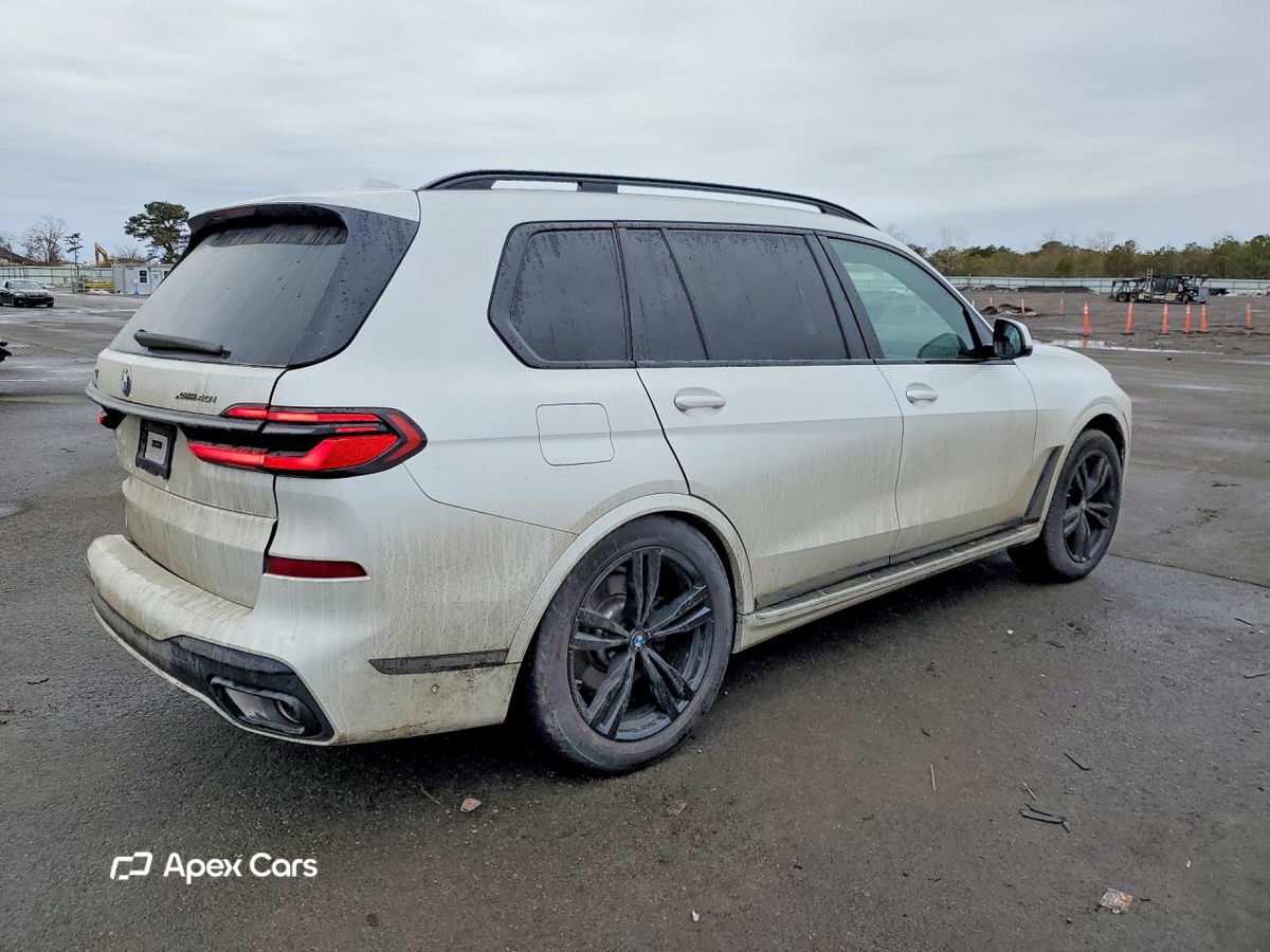 BMW X7 2025