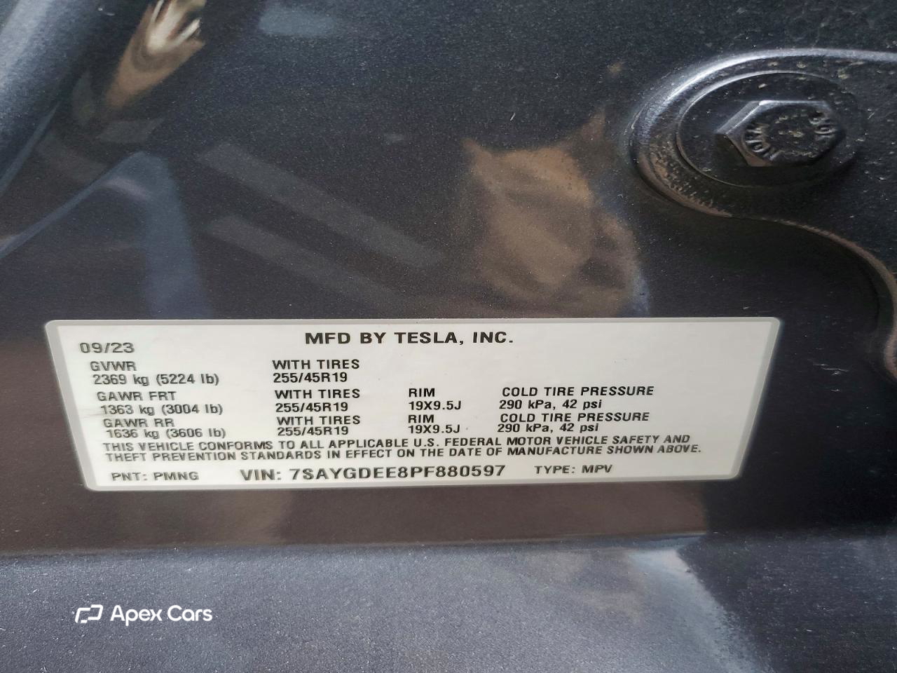 Tesla Model Y 2023