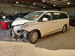 Toyota Sienna 2016