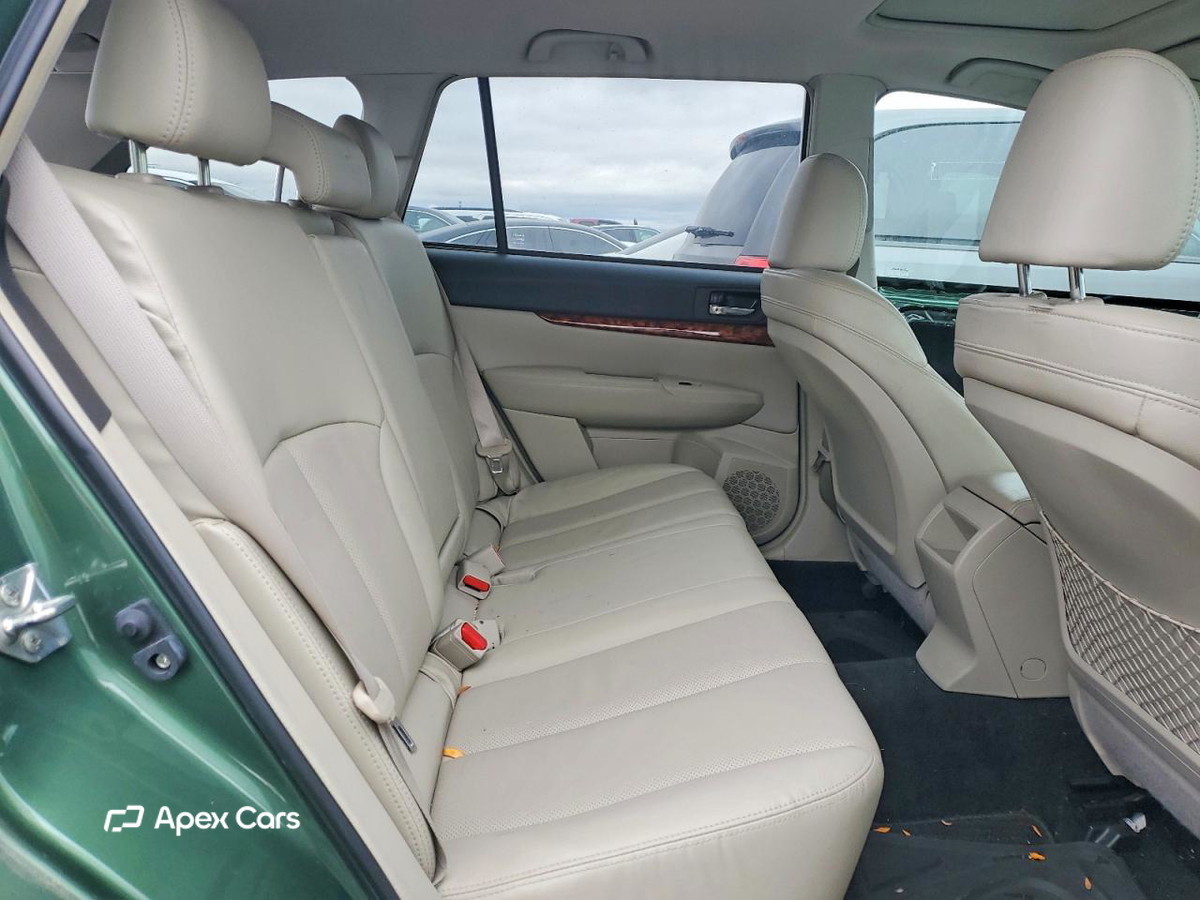 Subaru Outback 2011