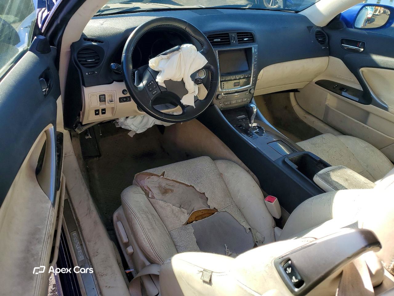 Lexus IS 2010