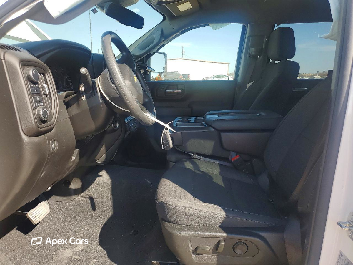 Chevrolet Silverado 2025
