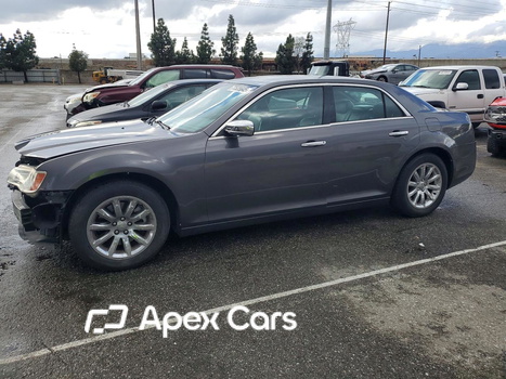 Chrysler 300 2014 - Image 1 of 13