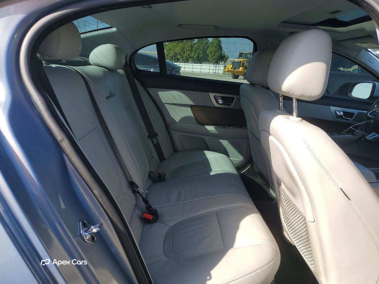 Jaguar XF 2013