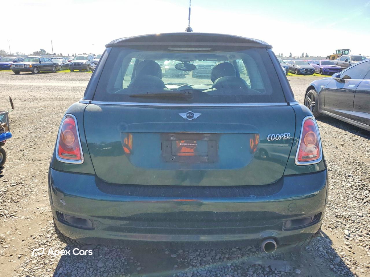 MINI Cooper 2010