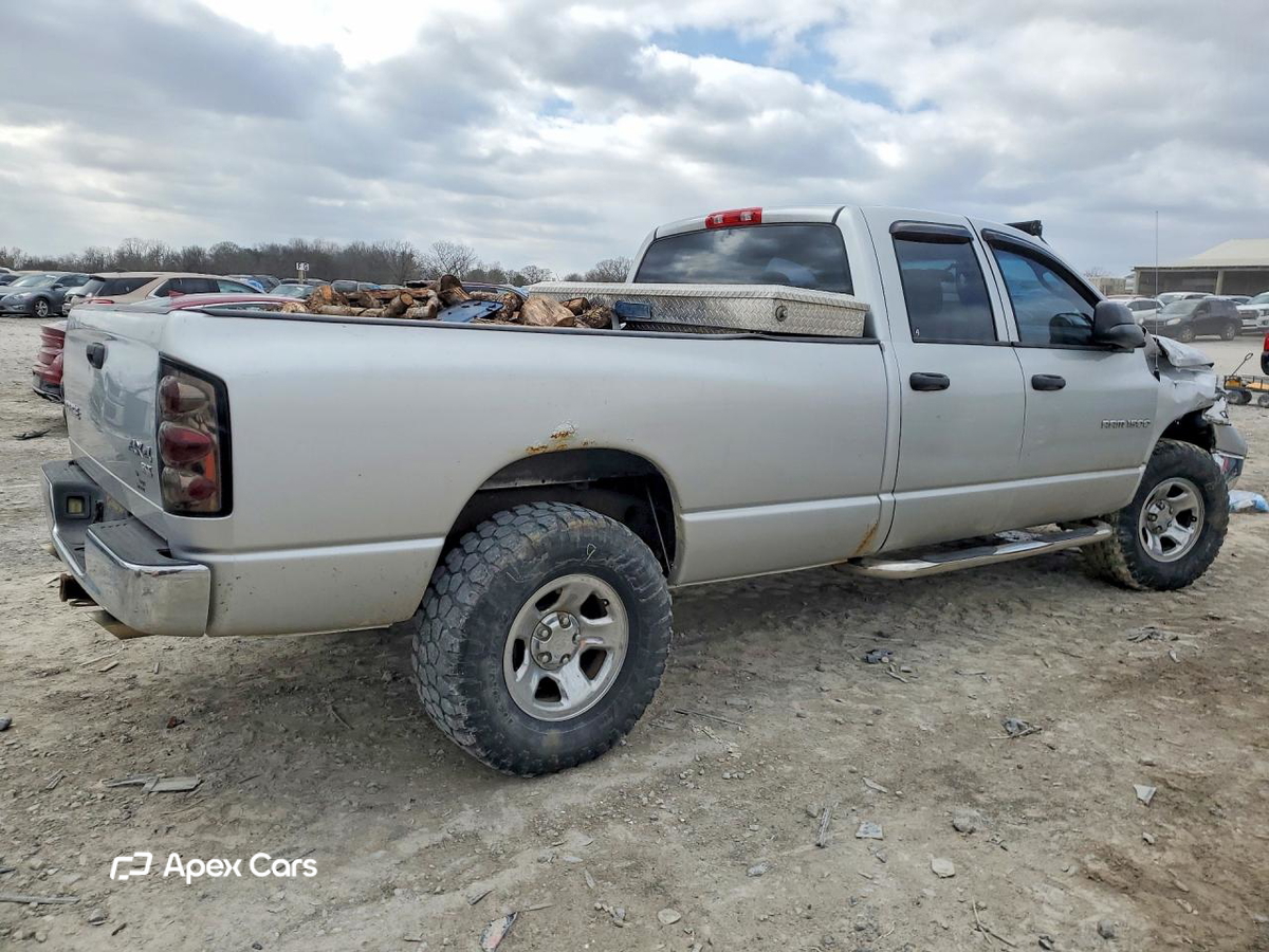 Dodge RAM 2004
