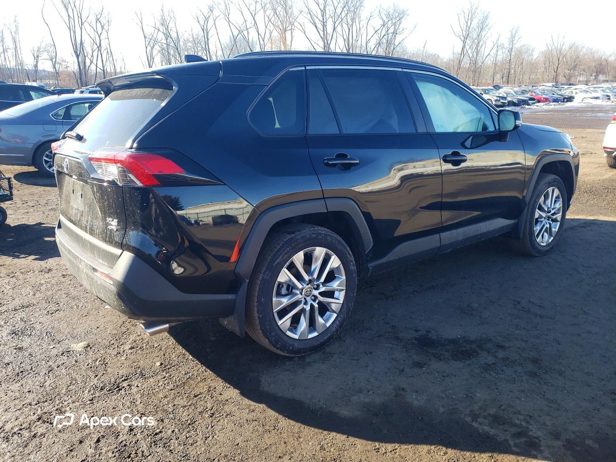 Toyota RAV 4 2025