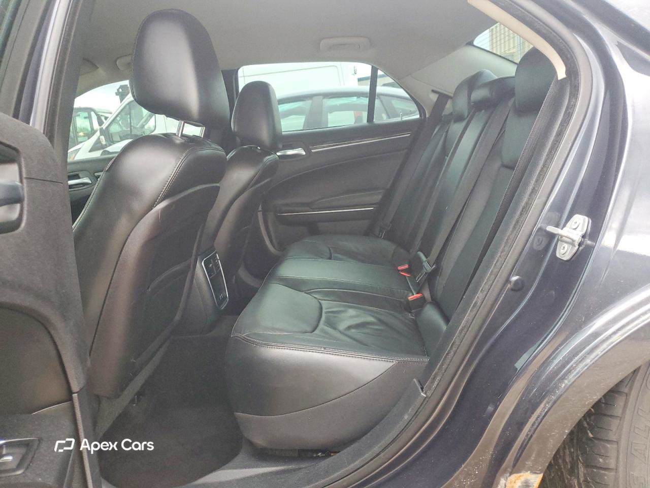 Chrysler 300 2016