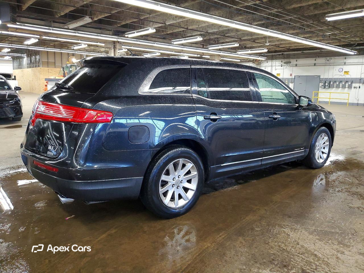 Lincoln MKT 2015